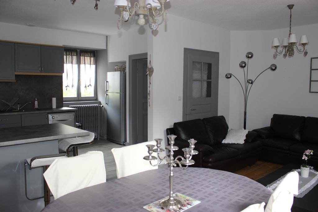 Gite Des 3 Chateaux Ribeauvillé Szoba fotó